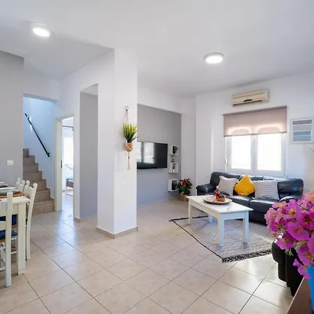 Holiday home Olive By The Sea-walk Distance Beach & Pools Almyrida (Crete)